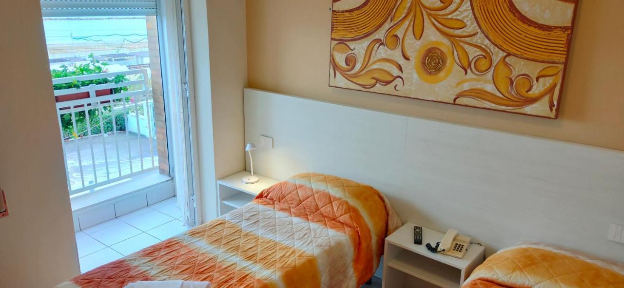 Hotel Ristorante Miramare Pesaro Dış mekan fotoğraf